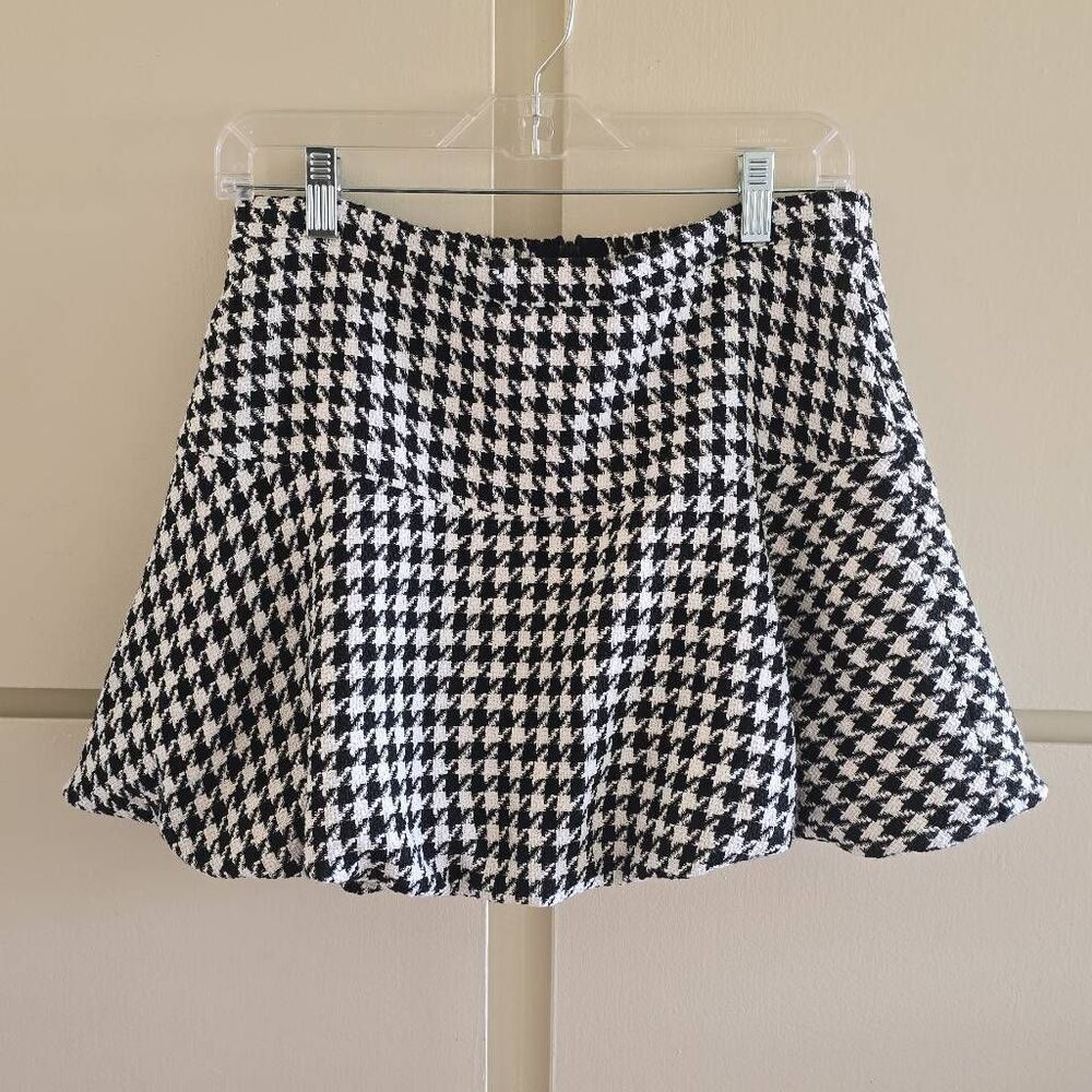 RNWY Black/White Houndstooth Check Bubble Mini Skirt, NWOT, Medium